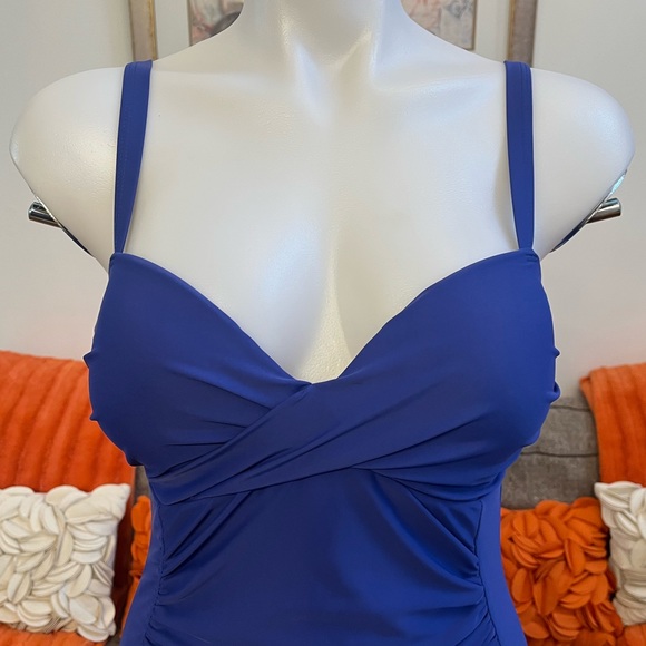 ❣️🆕Jaclyn Smith Ruched Front One Piece Swimsuit❣️ - Picture 3 of 9